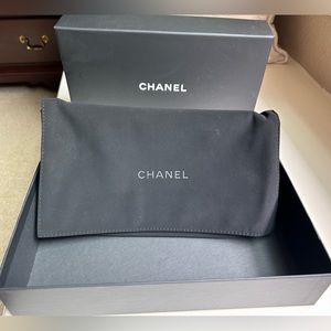 Authentic Chanel Long wallet box & dust cover